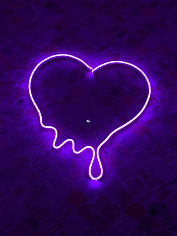 Everyday moments captured across Tel Aviv during evening hours