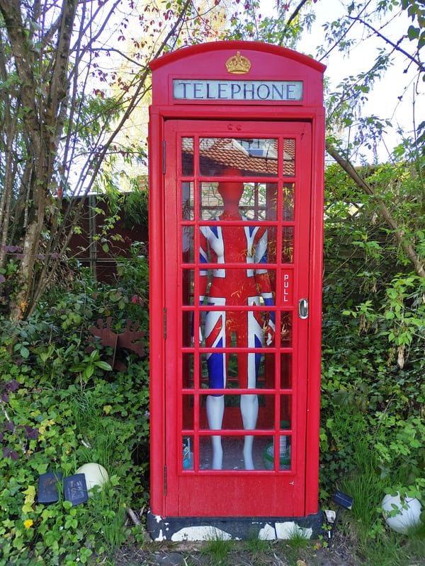 British phone box with flag-wrapped mannequin spotted in Germany