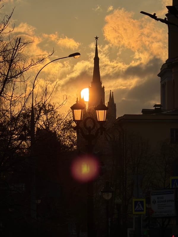 Moscow witness documents golden hour streets, traditional meal