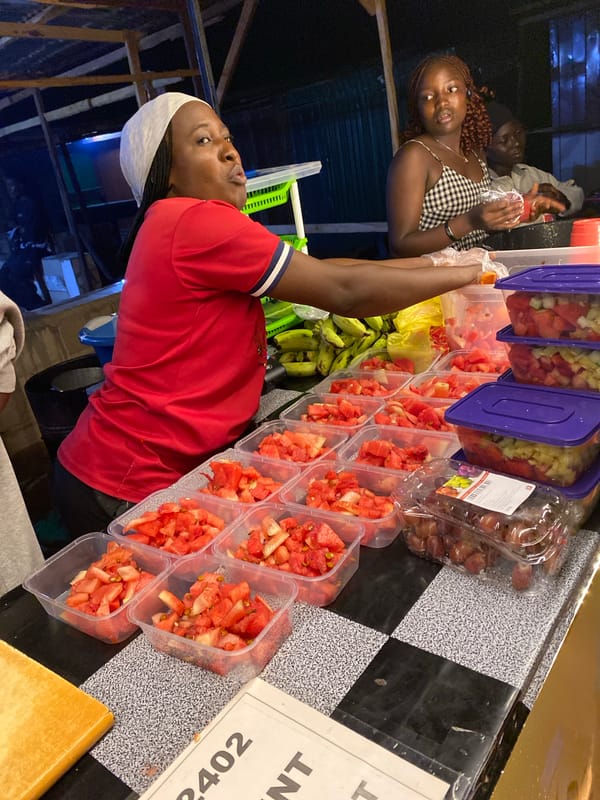 Campus event preparation and food vendor activity in Durimi