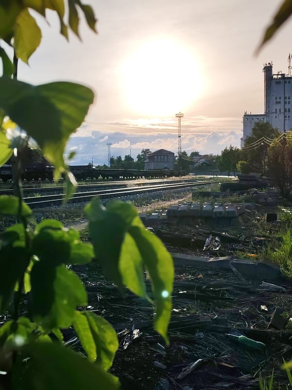 Tanker train observed on tracks near Russian town