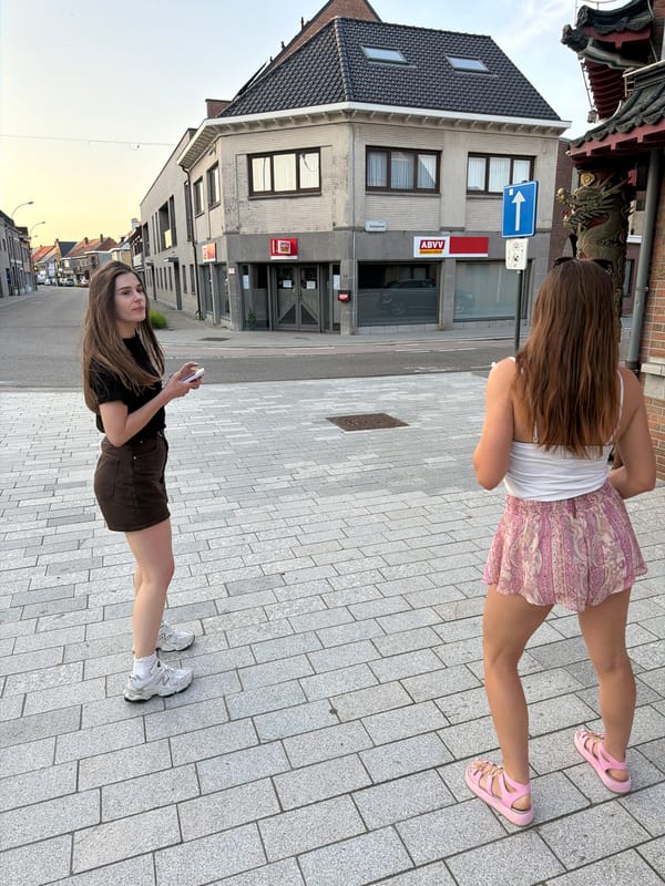 Saturday evening stroll through Lommel's streets and galleries