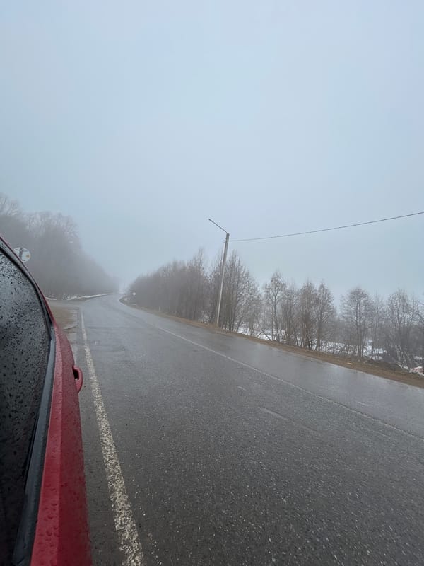 Foggy spring morning drive documented in Уральское, Russia