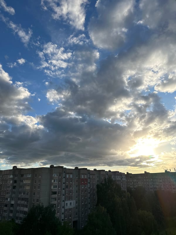 Spring afternoon documented across residential Minsk during rainy weather