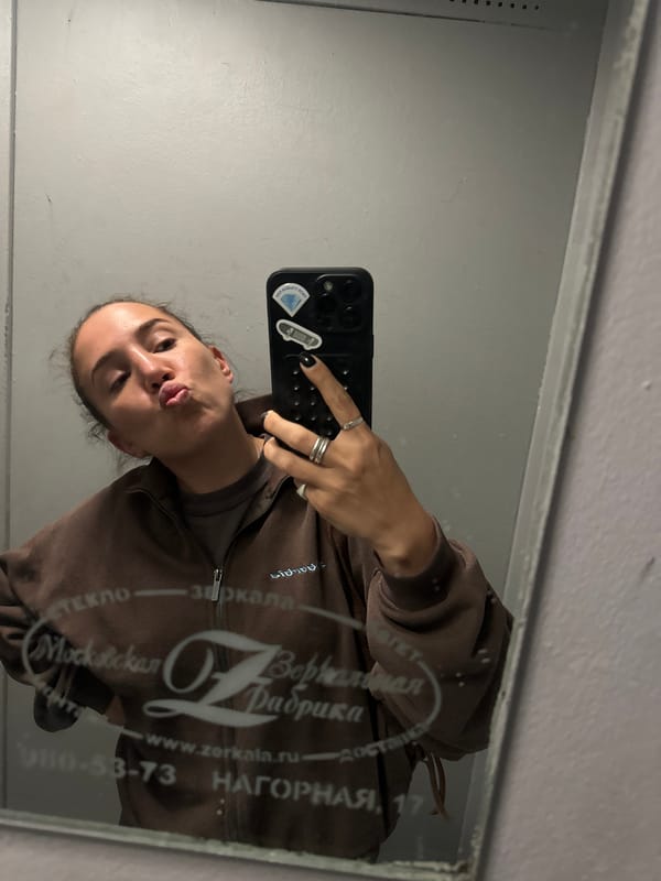 Mirror selfie captured in Khimki, Russia Sunday evening