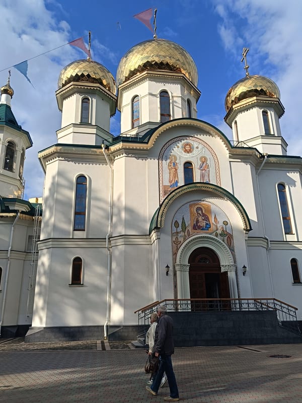 Ascension Cathedral in Saint Petersburg, close up and in context