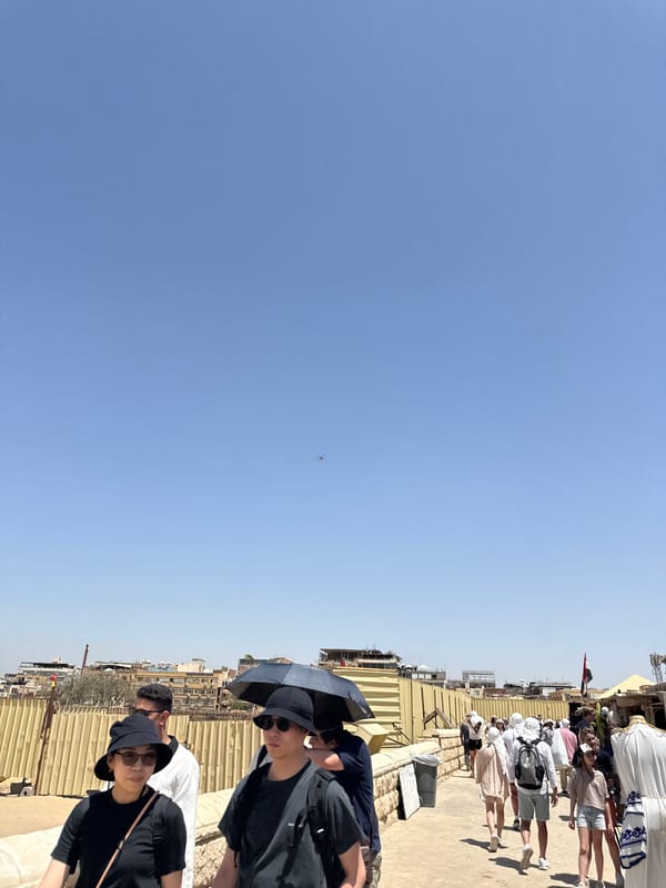 Clear blue skies observed in Giza, Egypt