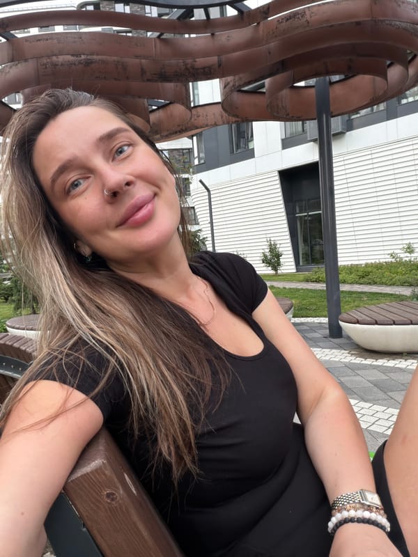 Selfie on a Moscow bench, summer afternoon