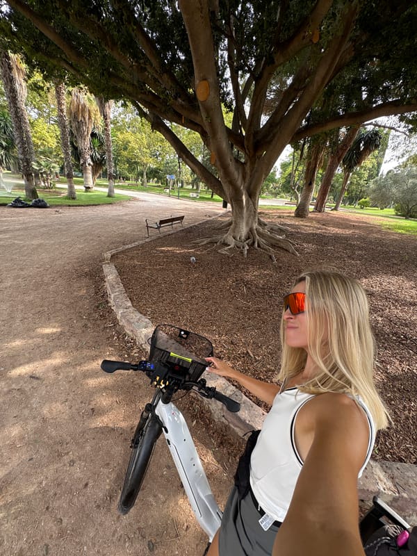 Selfies and park life in Valencia's Turia Gardens