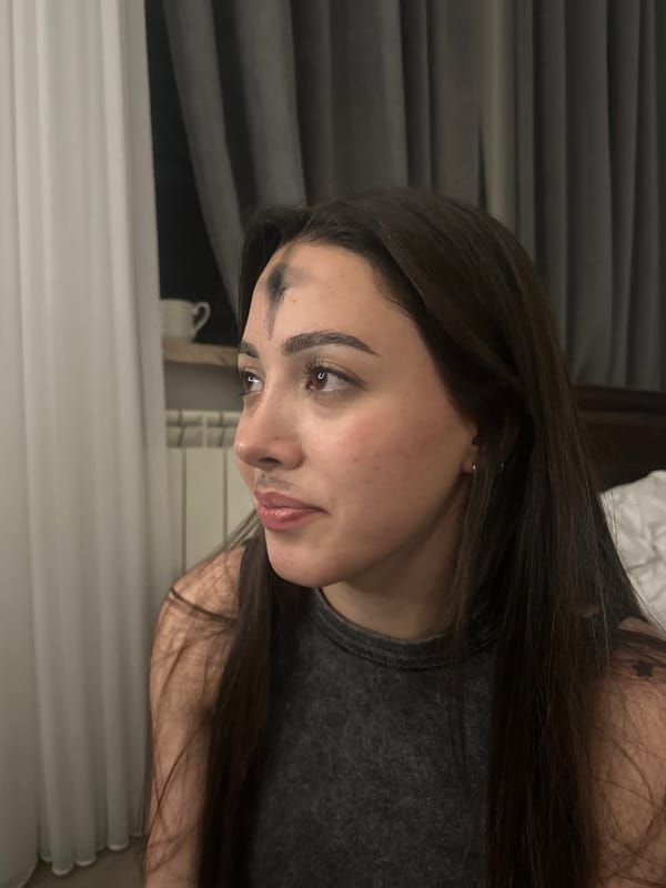 Woman in gray tank top spotted in Yerevan