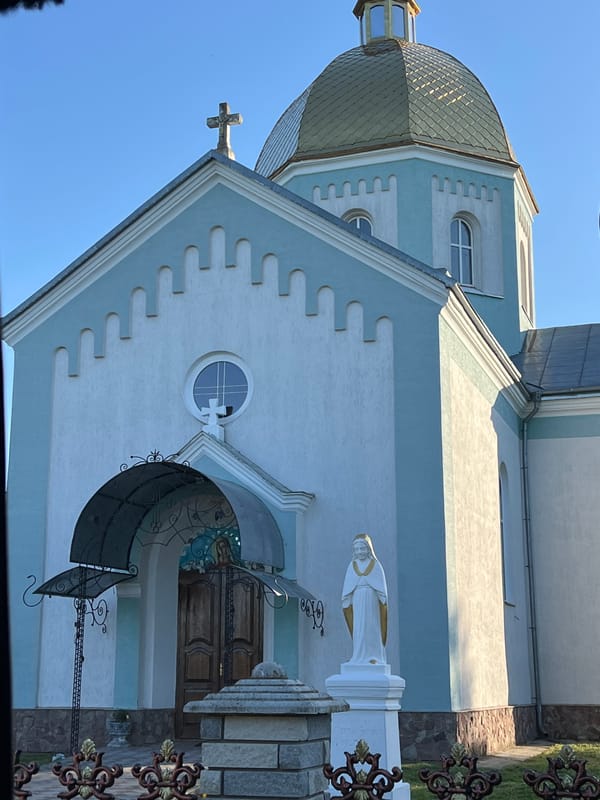 Church and waterway documented in Horodyshche, Ukraine
