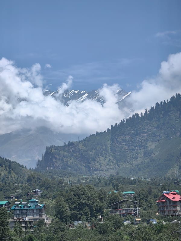 Mountain road life in the Kullu valley, Himachal Pradesh