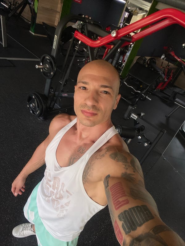 Gym session with tattoo-forward poses in Pleven, Bulgaria
