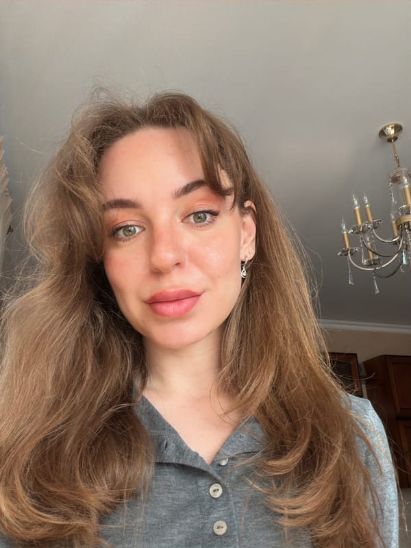 Woman poses for portrait photos in Khimki