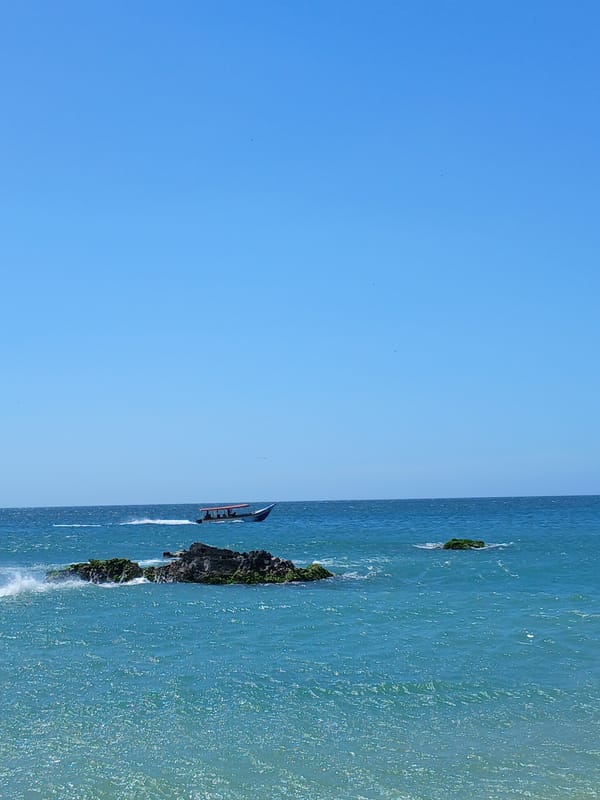 Clear skies and calm seas observed along Venezuelan coast