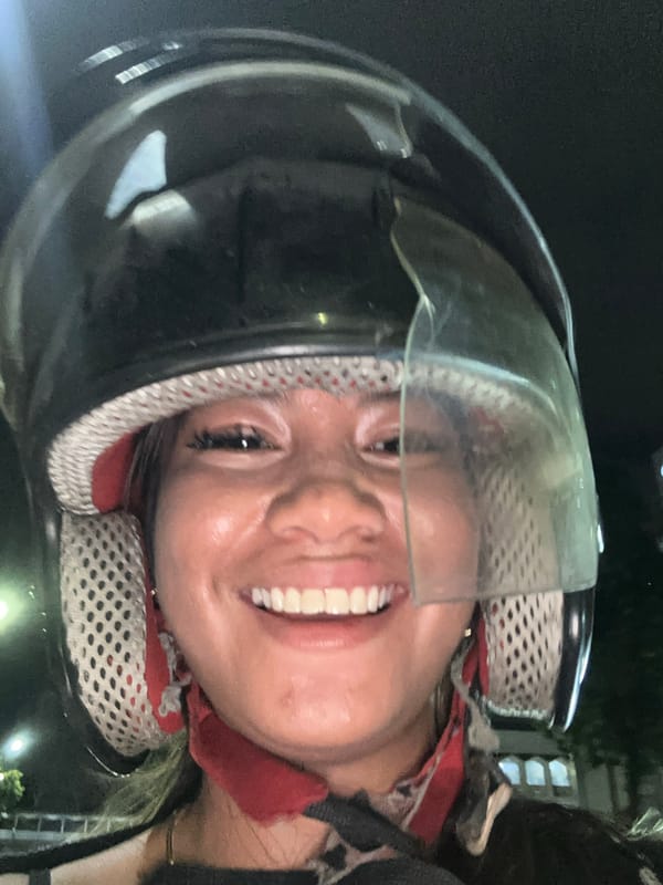 Smiling motorcyclist spotted in Central Jakarta