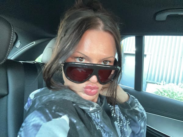 Woman photographed in car selfie in Tunbridge Wells