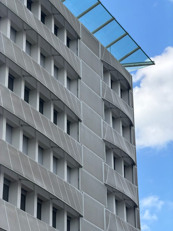 Vélizy-Villacoublay business district architecture, building by building
