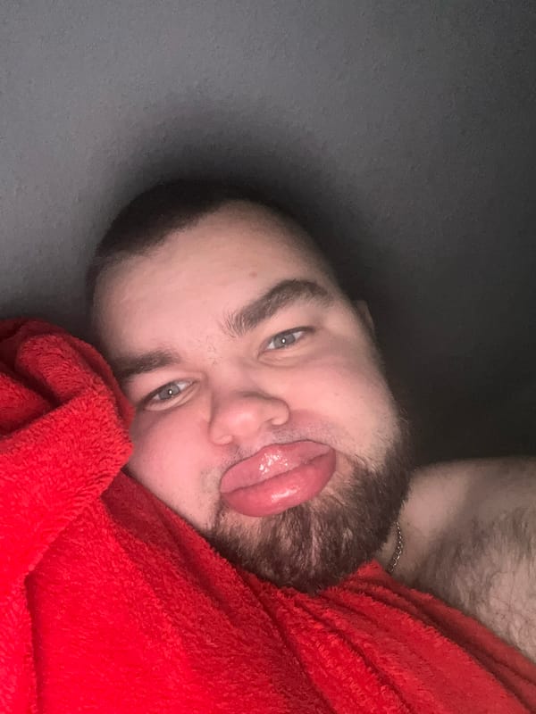 Late-night personal documentation session captured in Gelsenkirchen bedroom