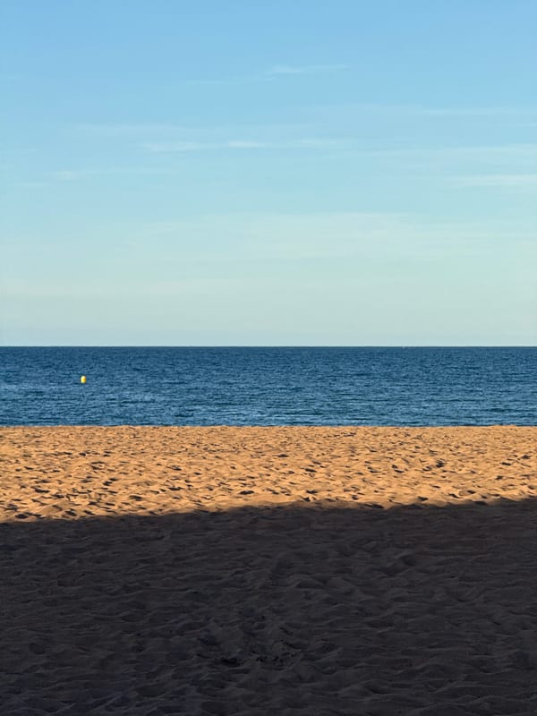 Evening coastal observations recorded along Gijón shoreline