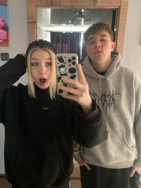 Young pair takes selfies in Izhevsk apartment