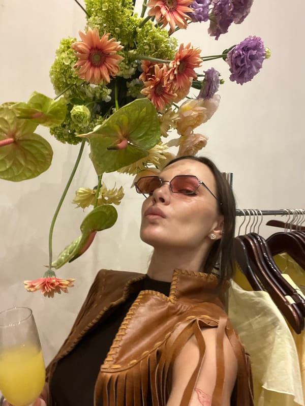 Boutique gathering with mimosas captured in Pecatu, Indonesia