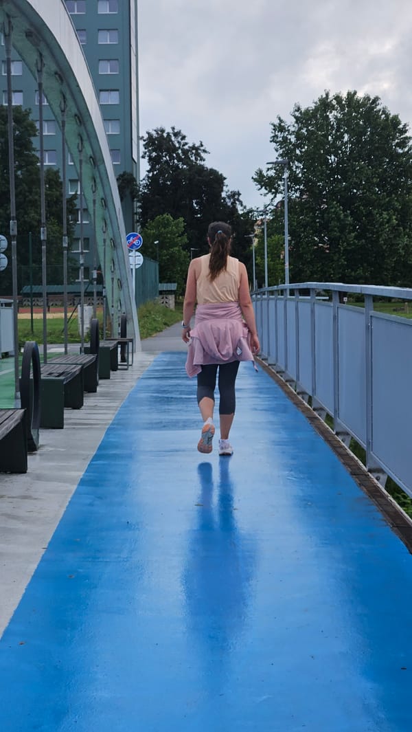 Wet morning in Prešov, from rainy park paths to Novum mall