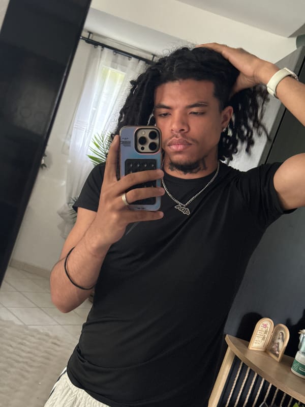 Young man takes mirror selfies in Beuvillers residence