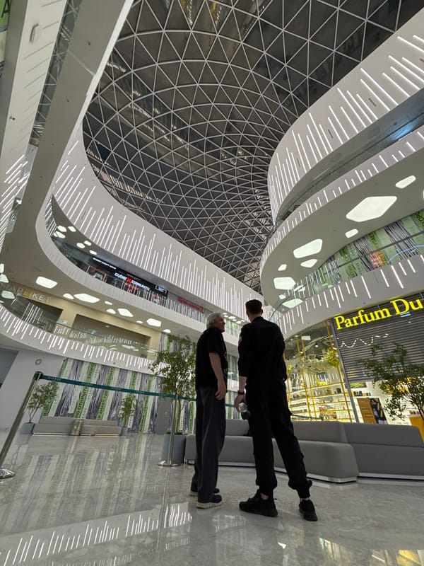 Moscow shopping mall dining experience documented across multiple venues