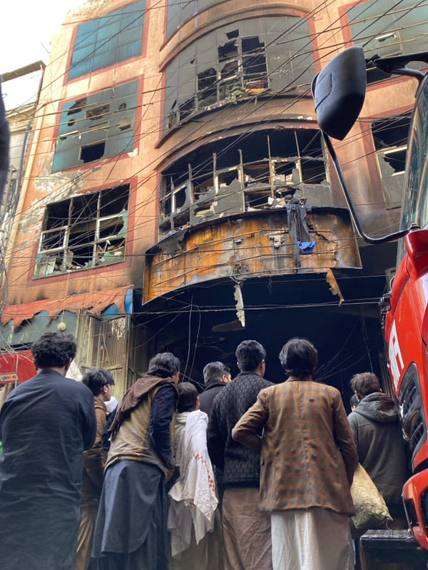 Commercial building suffers major fire damage in Quetta, Pakistan
