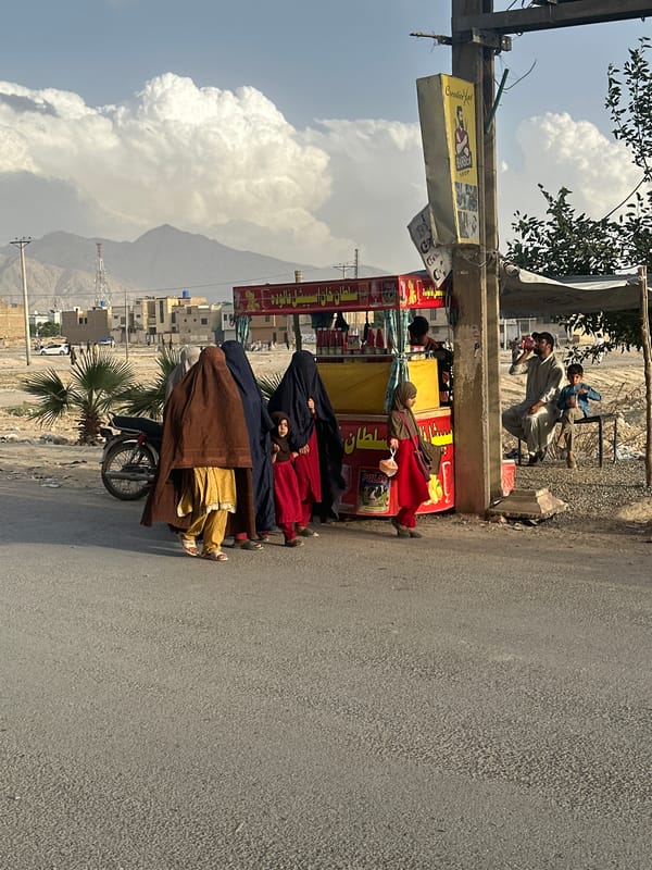 Women in burqas spotted at multiple Quetta locations