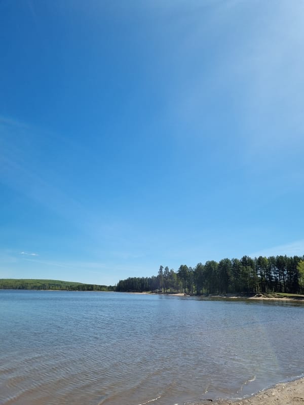Quiet riverside moment captured in Chaikovsky, Russia