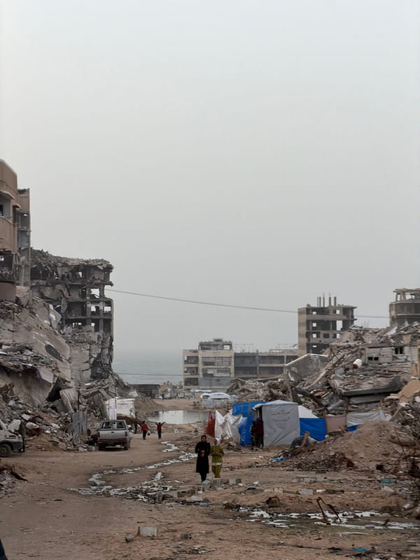 Gaza residents navigate tent settlements amid widespread urban destruction