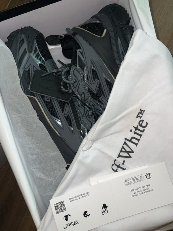 Person documents Off-White sneaker collection in Bulgarian mirror selfies