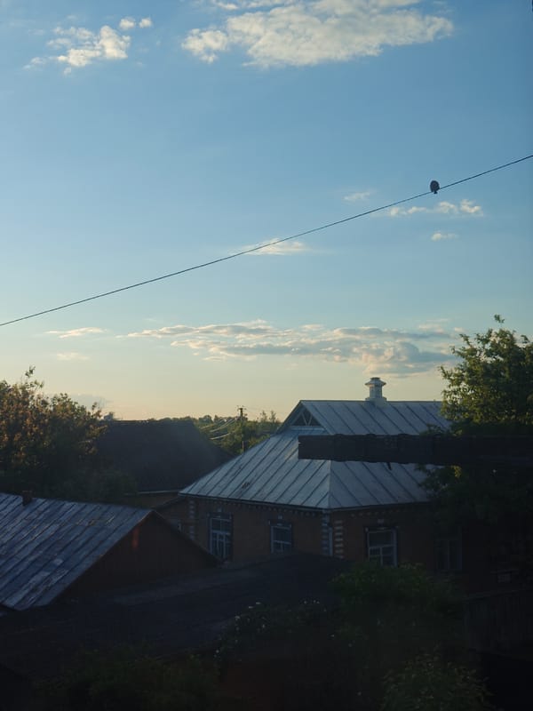 Clear evening skies, quiet moments captured across Hadiach, Ukraine