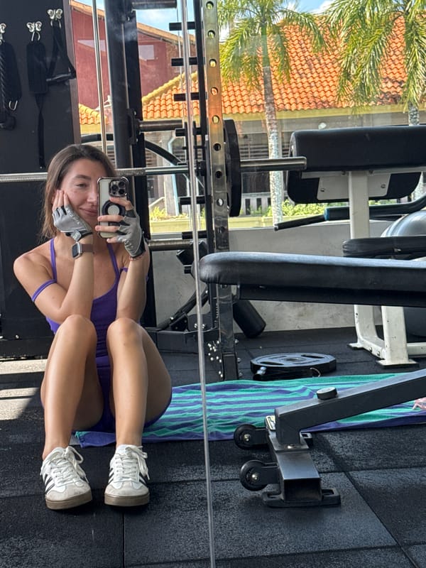Gym session selfies and workout details, Kuta Selatan