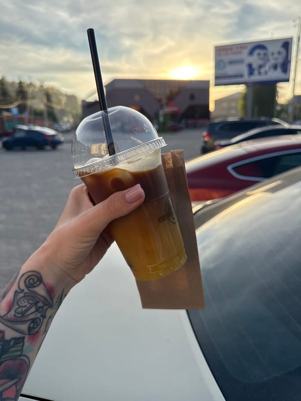 Casual beverage and portrait moments captured in Gorno-Altaysk