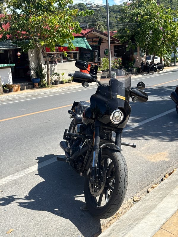 Motorcycles and a padel facility in Baan Plai Laem, Koh Samui