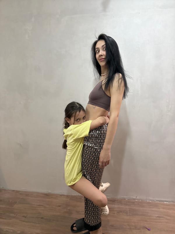 Casual selfies and photos captured in Votkinsk apartment setting