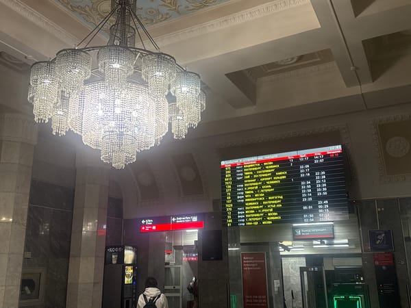 Crystal chandelier observed at Yekaterinburg railway station
