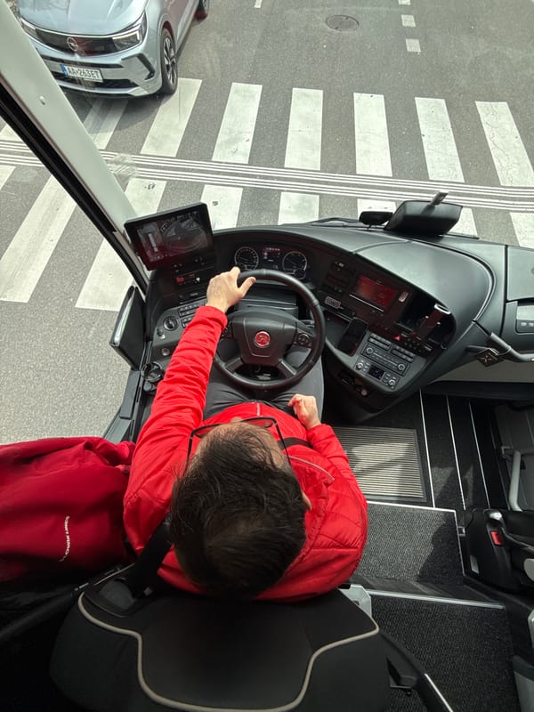 Bus passengers document morning commute through Bratislava tunnel