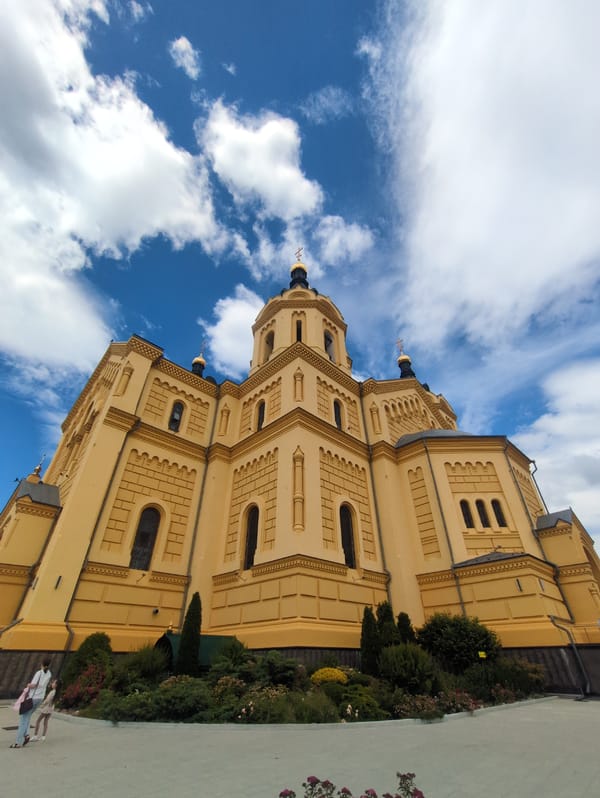 Summer morning along Nizhny Novgorod's waterfront and historic landmarks