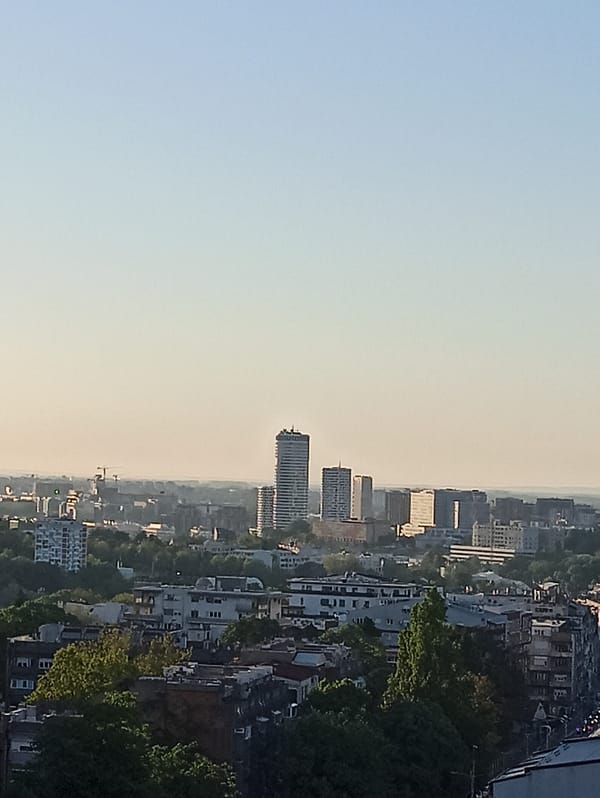 Everyday moments documented across Belgrade's Vozdovac district Sunday afternoon