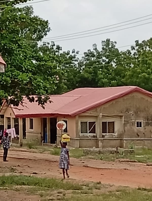 Morning street life documented across two Nigerian communities
