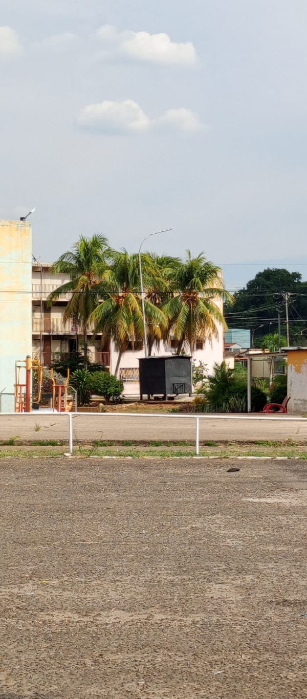 Street scene documented in Tinaquillo, Venezuela