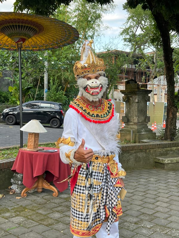 Traditional Balinese performer spotted in ceremonial dress in Ubud