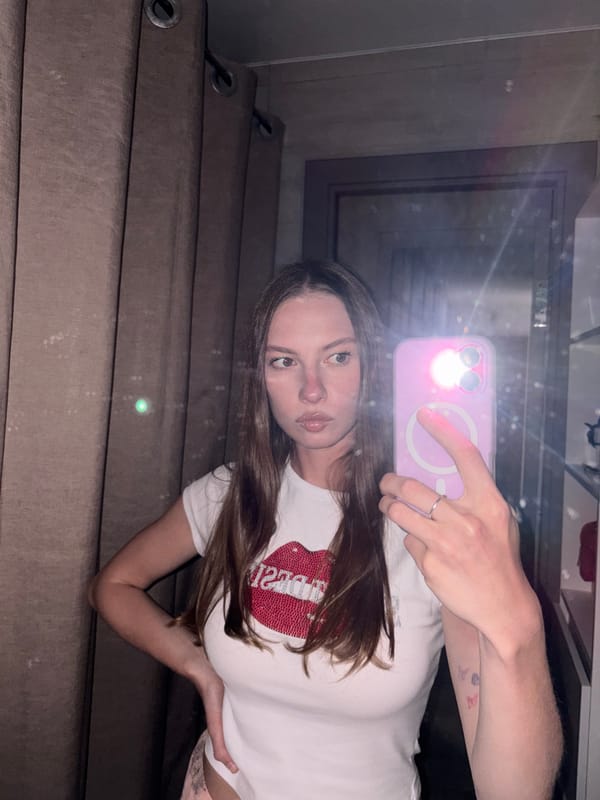 Woman documents afternoon selfie session across Perm, Russia