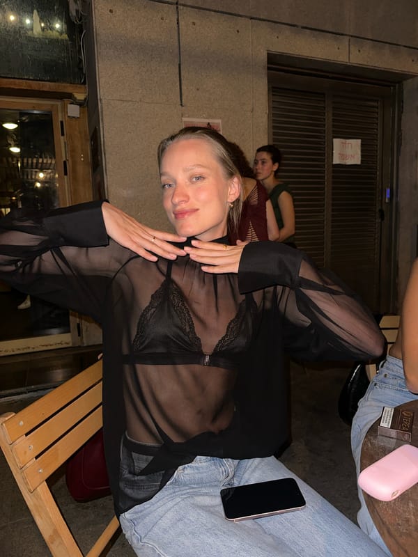 Friday night out at a Tel Aviv outdoor bar