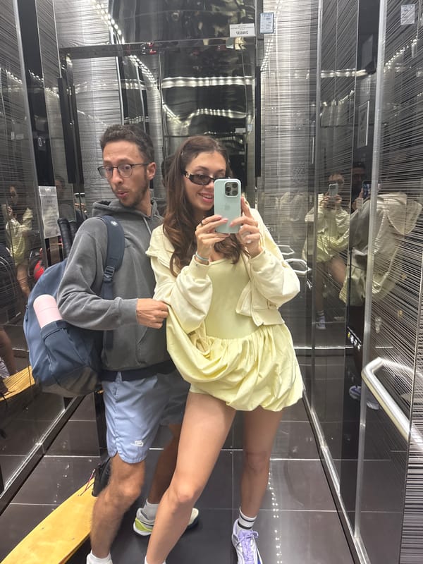 Morning commute and leisure moments captured across Tel Aviv