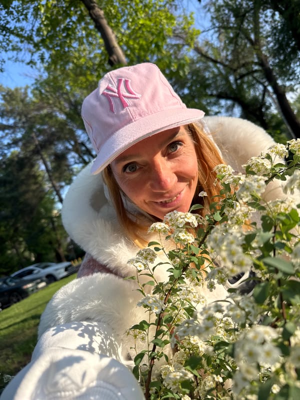 Woman documents springtime visit to Bishkek landmarks and sculptures